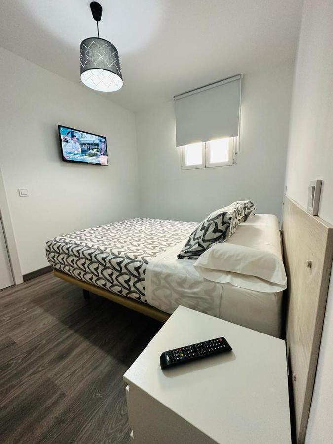 Hospedaje Nueva Numancia Madrid Bagian luar foto
