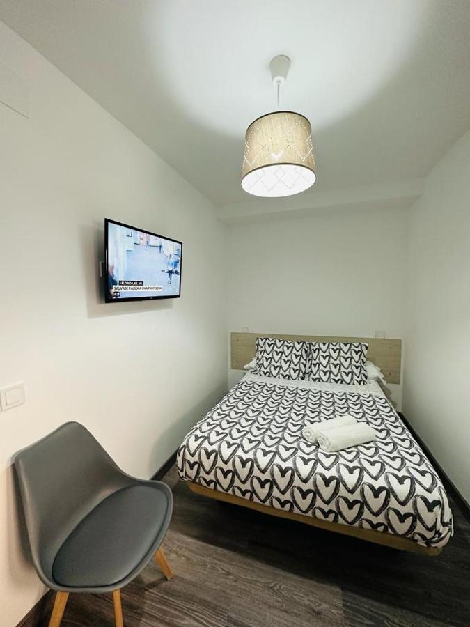 Hospedaje Nueva Numancia Madrid Bagian luar foto