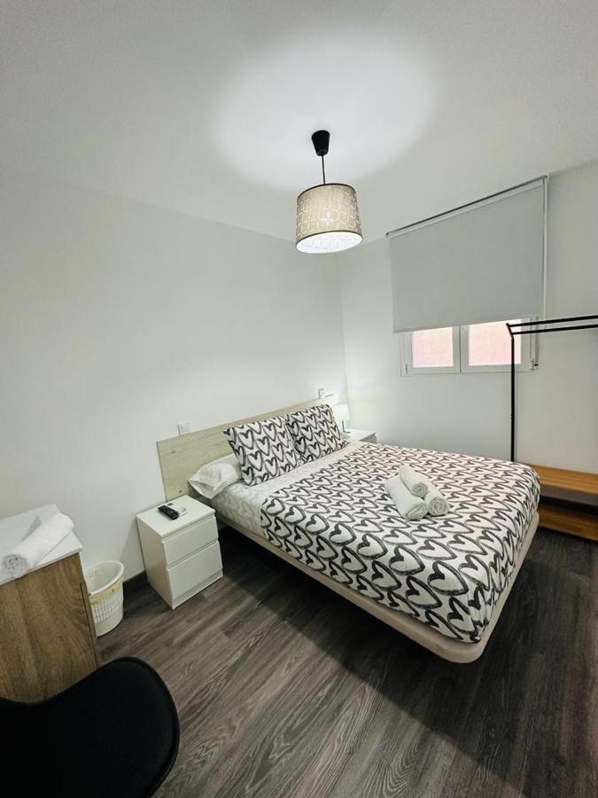 Hospedaje Nueva Numancia Madrid Bagian luar foto